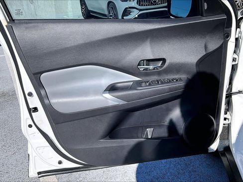 Used 2024 Nissan Kicks SR w/ SR Premium Package image 22