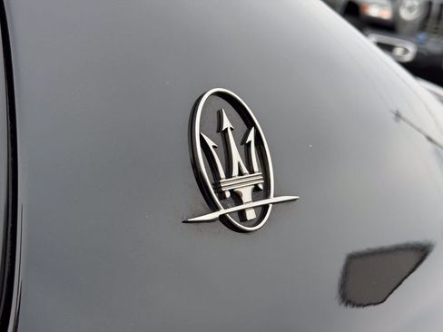 Used 2021 Maserati Ghibli S RWD image 30