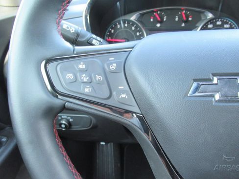 Used 2023 Chevrolet Equinox RS AWD/4WD image 24