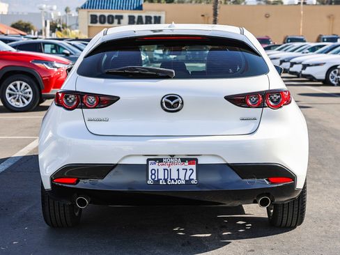 Used 2019 MAZDA MAZDA3 Hatchback w/ Preferred Package image 23