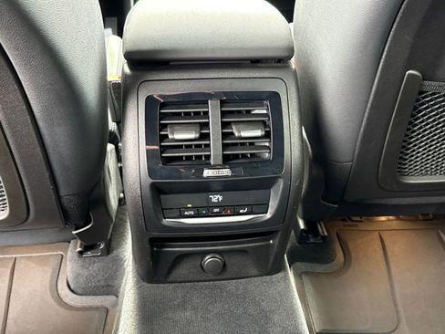 Used 2019 BMW X3 xDrive30i w/ Driving Assistance Package AWD/4WD image 23