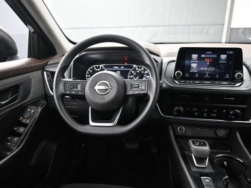 Certified 2023 Nissan Rogue S image 13