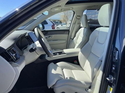 New 2026 Volvo XC90 B6 Ultra image 8