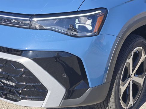 New 2026 Volkswagen Taos SEL image 6