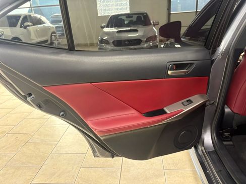 Used 2018 Lexus IS 300 AWD image 35