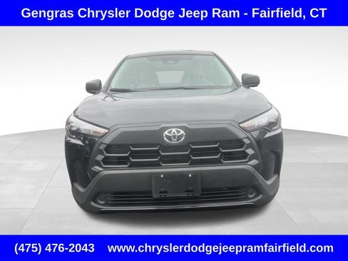Used 2026 Toyota Corolla Cross L AWD/4WD image 2