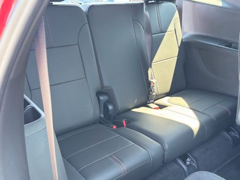 Certified 2023 Chevrolet Traverse RS w/ LPO, Floor Liner Package AWD/4WD image 32