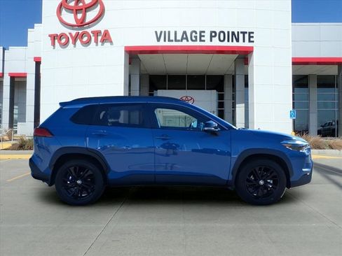 Certified 2026 Toyota Corolla Cross XSE image 9