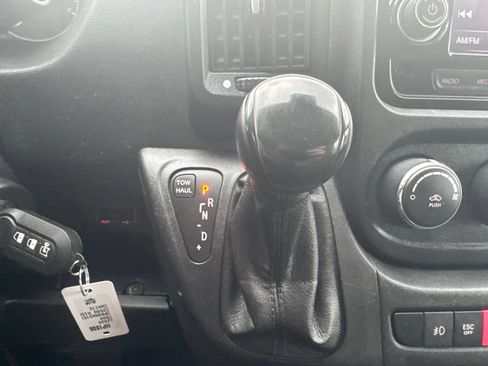 Used 2020 RAM ProMaster 2500 w/ Interior Convenience Group FWD image 30