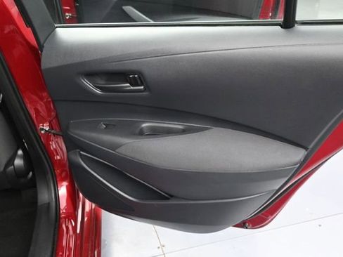 Used 2025 Toyota Corolla LE FWD image 30