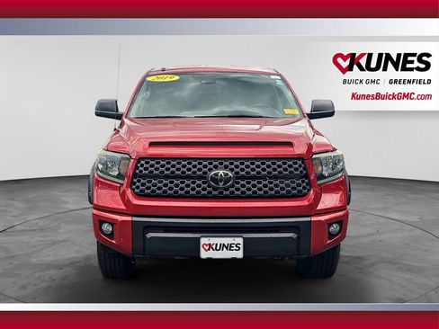 Used 2019 Toyota Tundra SR5 w/ SX Package AWD/4WD image 4