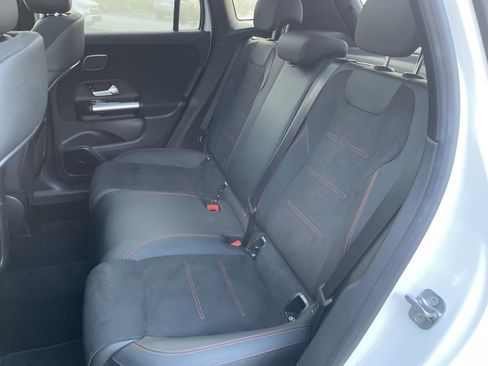 Certified 2025 Mercedes-Benz GLA 250 4MATIC image 39