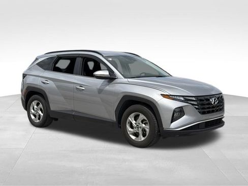 Used 2022 Hyundai Tucson SEL w/ Cargo Package FWD image 2
