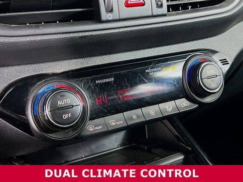 Used 2024 Kia Forte GT-Line w/ GT-Line Premium Package image 11