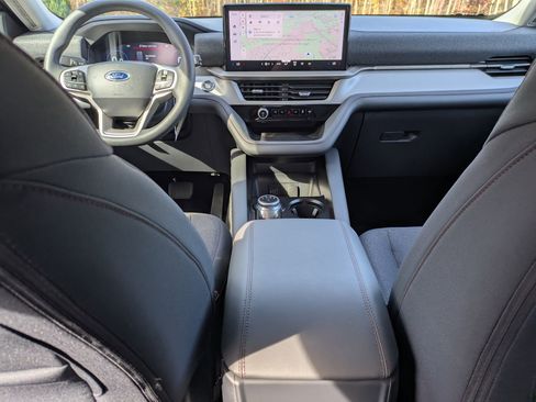 New 2026 Ford Explorer Active image 27