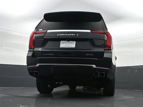 Used 2025 GMC Yukon XL Denali AWD/4WD image 33