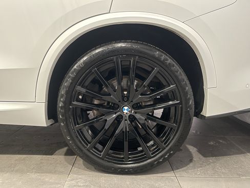 Certified 2024 BMW X5 xDrive40i w/ M Sport Package image 8