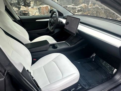 Used 2021 Tesla Model 3 Performance image 43