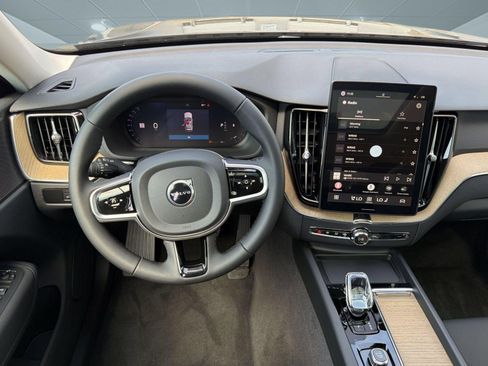 New 2026 Volvo XC60 B5 Core w/ Climate Package AWD/4WD image 28
