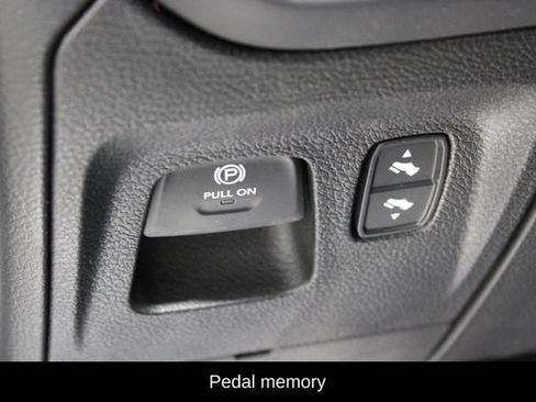 Used 2023 RAM 1500 Limited AWD/4WD image 19