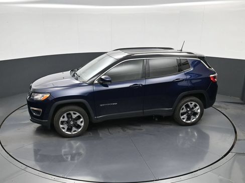 Used 2020 Jeep Compass Limited AWD/4WD image 28
