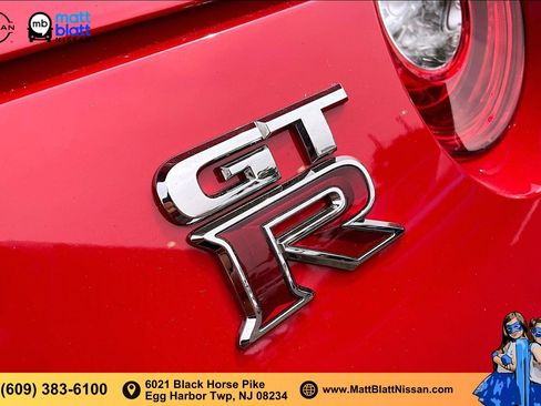 Used 2017 Nissan GT-R Premium w/ Premium Interior Package AWD/4WD image 7