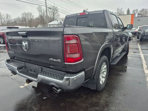 Used 2022 RAM 1500 Laramie AWD/4WD image 6