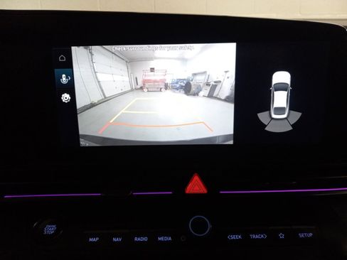 Used 2023 Hyundai Elantra N Base image 23