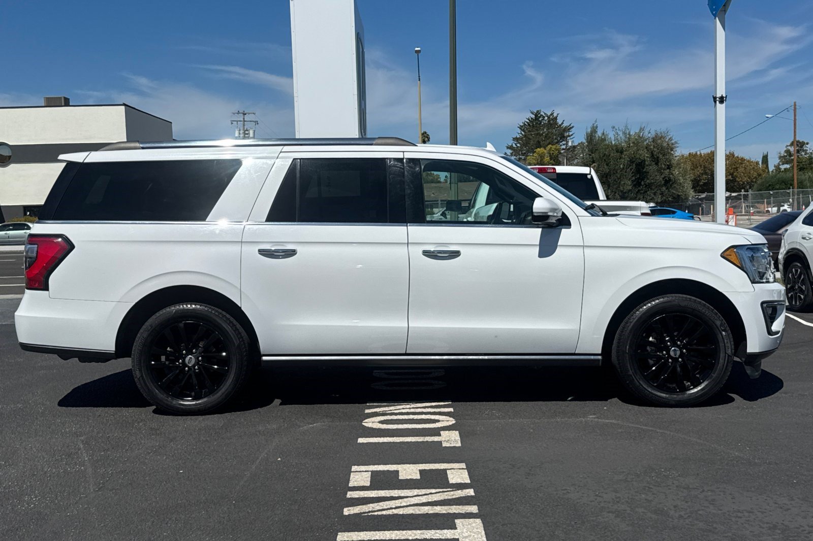 Used 2019 Ford Expedition Max Limited RWD image 7