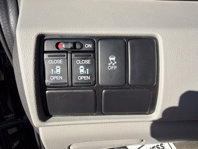 Used 2016 Honda Odyssey SE image 19