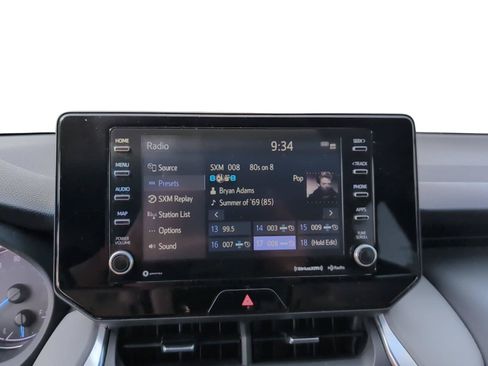 Used 2021 Toyota Venza LE AWD/4WD image 22