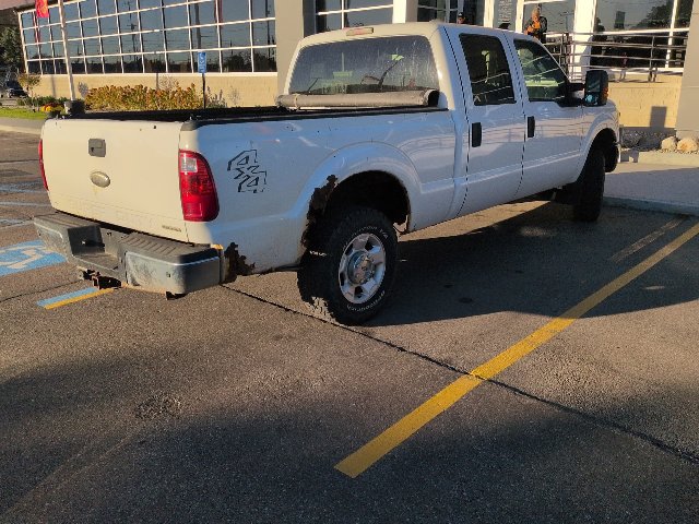 Used 2012 Ford F250 XLT w/ Advanced Security Group AWD/4WD image 4