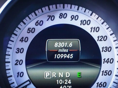 Used 2014 Mercedes-Benz C 250 Sedan image 9