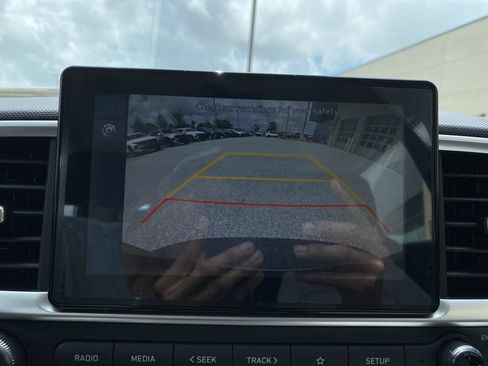 New 2026 Hyundai Venue SEL FWD image 23