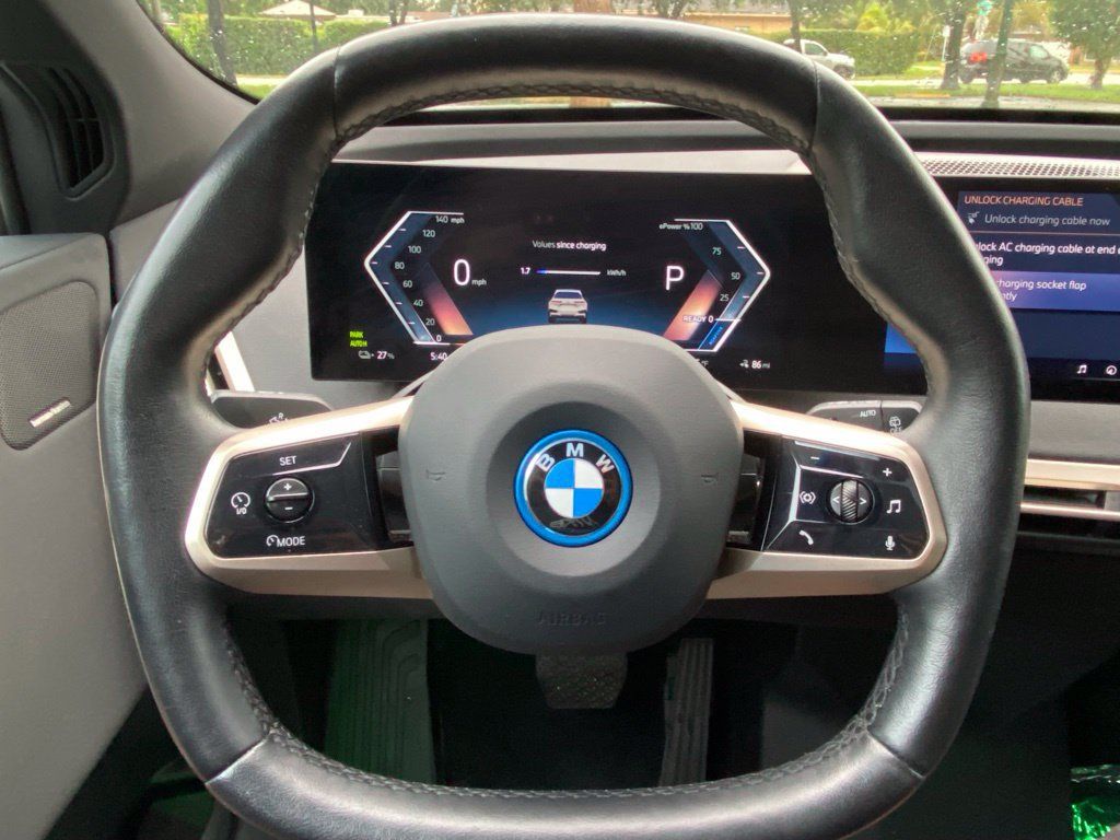 Used 2024 BMW iX xDrive50 w/ Premium Package AWD/4WD image 21