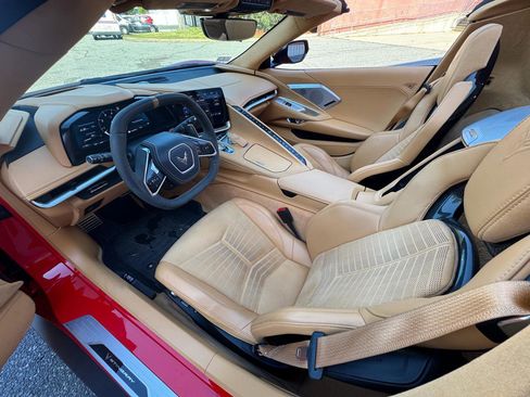 Used 2022 Chevrolet Corvette Stingray Premium Conv w/ Z51 Performance Package RWD image 7