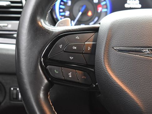 Used 2018 Chrysler 300 S w/ 300S Premium Group AWD/4WD image 13