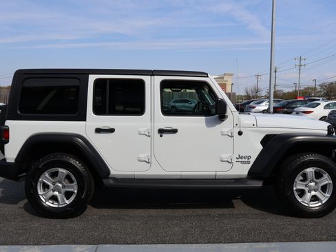 Used 2020 Jeep Wrangler Unlimited Sport S image 6