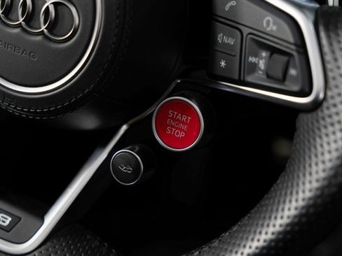 Used 2018 Audi R8 V10 image 23