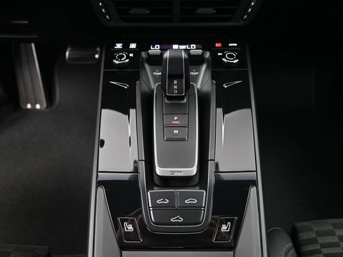 Certified 2026 Porsche 911 Carrera 4 GTS AWD/4WD image 18