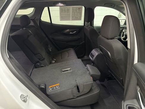 Used 2024 GMC Terrain SLE image 26