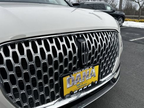 Certified 2024 Lincoln Corsair AWD w/ Equipment Group 101A image 10