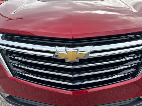 Used 2023 Chevrolet Equinox Premier AWD/4WD image 10