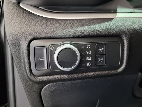 Used 2022 Ford Explorer XLT image 43