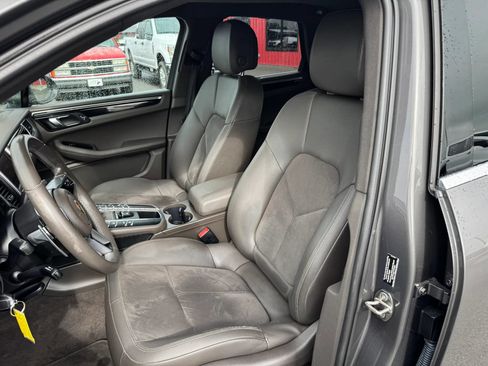 Used 2015 Porsche Macan S AWD/4WD image 6