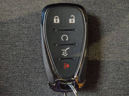 Used 2023 Chevrolet Equinox LT FWD image 32