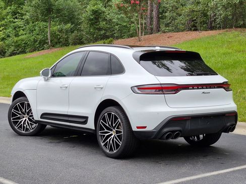 Certified 2026 Porsche Macan AWD/4WD image 3