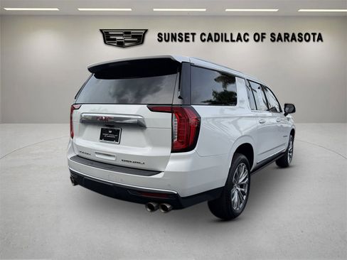 Used 2021 GMC Yukon XL Denali w/ Denali Ultimate Package image 3