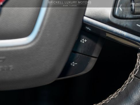 Used 2020 Chevrolet Corvette Stingray w/ Z51 Performance Package image 22