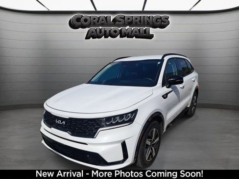 Certified 2023 Kia Sorento S FWD image 4